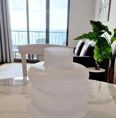 Ocean Pearl M * 푼샬