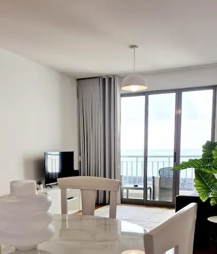 Ocean Pearl M * 丰沙尔