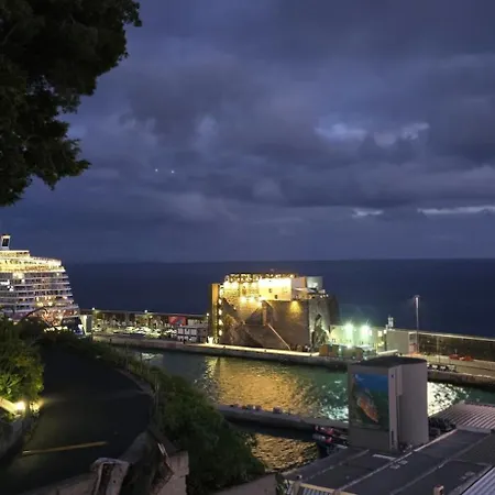 Ocean Pearl M Apartament Funchal (Madeira)